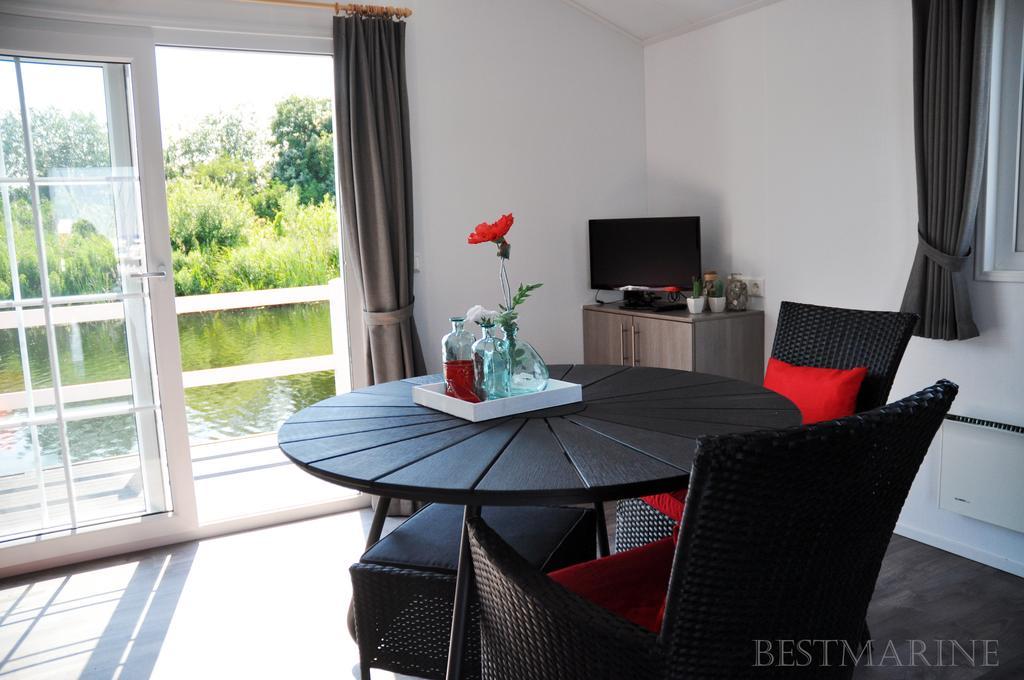 Bestmarine Waterchalets Flevo Marina Lelystad Camera foto