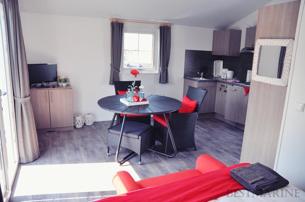 Bestmarine Waterchalets Flevo Marina Lelystad Camera foto