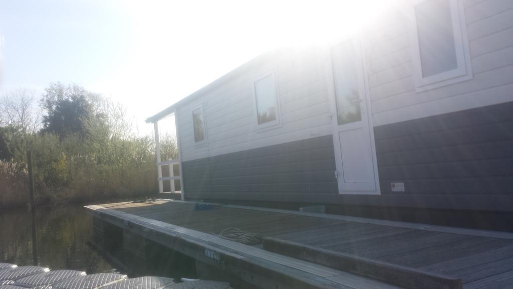 Bestmarine Waterchalets Flevo Marina Lelystad Esterno foto
